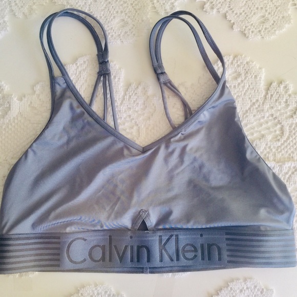 Calvin Klein Other - Calvin Klein unlined sports-bra